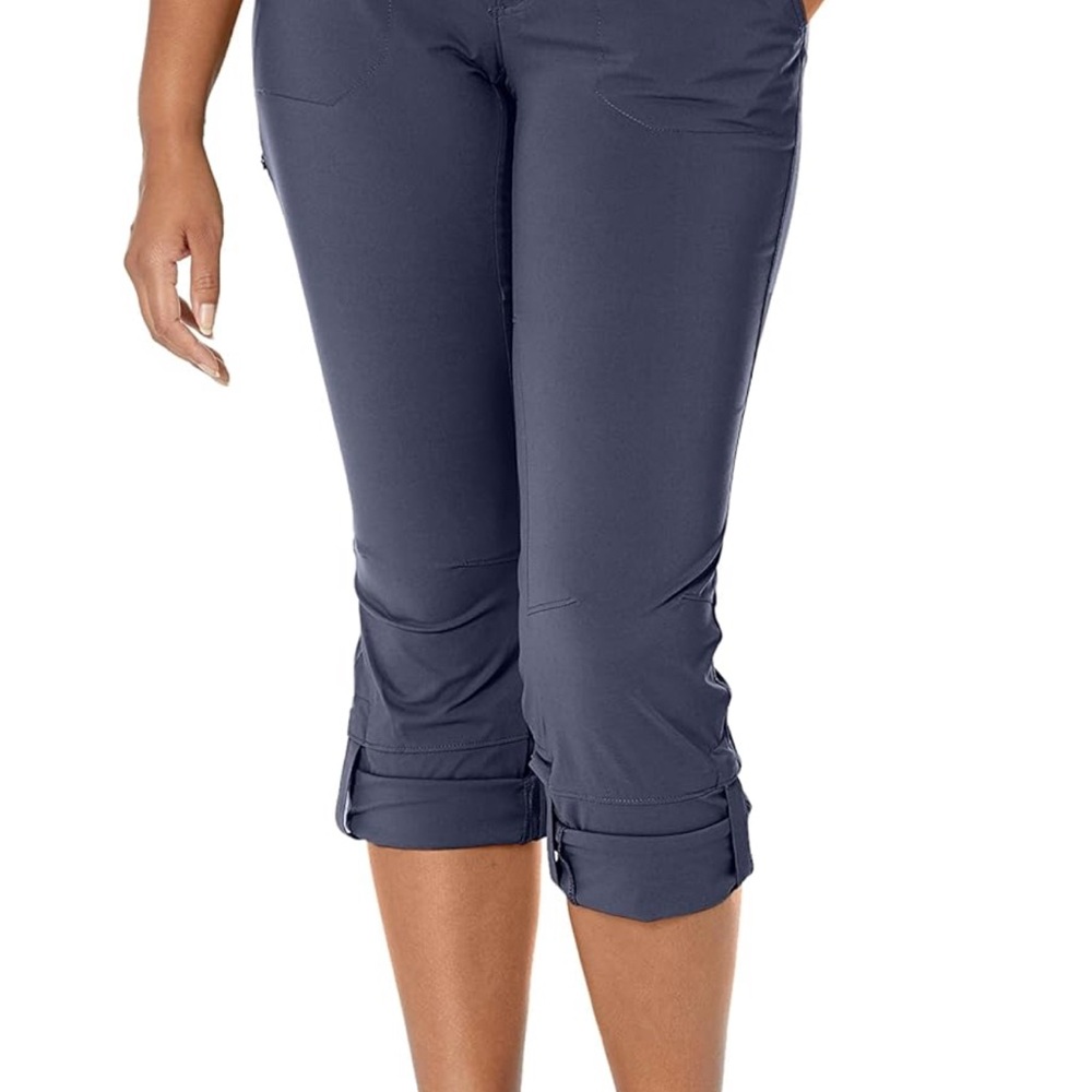 NWT Women's Columbia Saturday Trail Pant - Size 4 Short